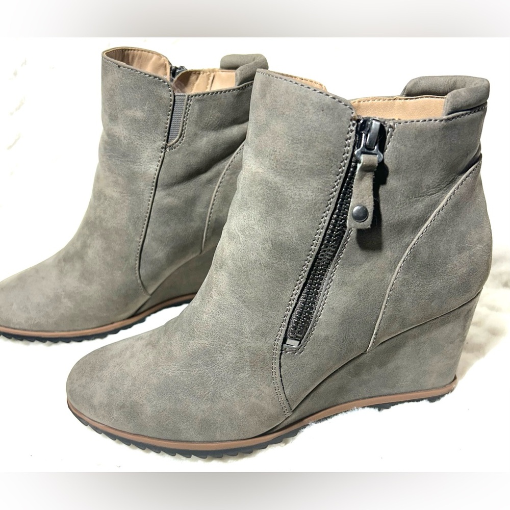 Soul Naturalizer Haley Gray zipper wedge heel Ankle Booties size 7.5 Wide - Picture 5 of 11